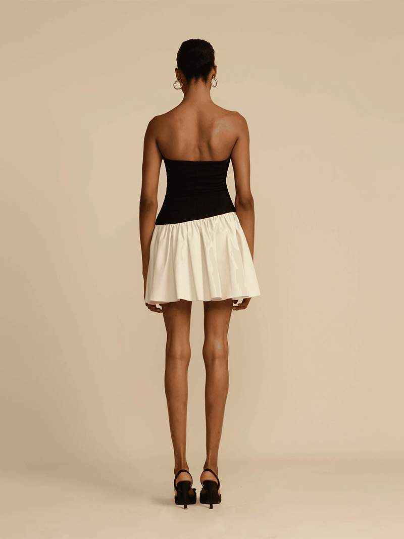 Blair Minikleid – Gestricktes Trägerloses Kleid mit Leinen