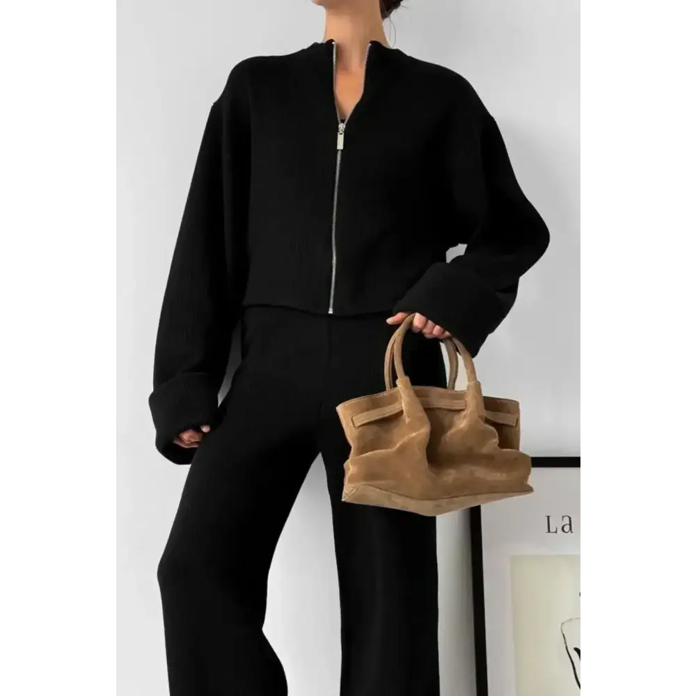 Knit Zip Set - Stilvoller Strick-Zweiteiler mit Reißverschluss für moderne Looks